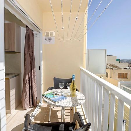 Summer Breeze Comfort Sunny Apartments Close To The Sandy Beaches - By Getawaysmalta Mellieħa Dış mekan fotoğraf