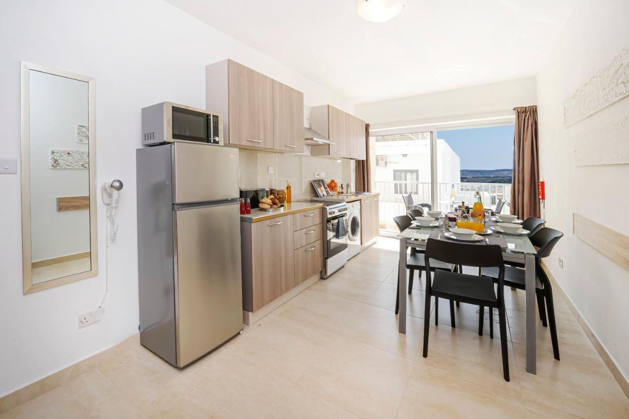 Summer Breeze Comfort Sunny Apartments Close To The Sandy Beaches - By Getawaysmalta Mellieħa Dış mekan fotoğraf