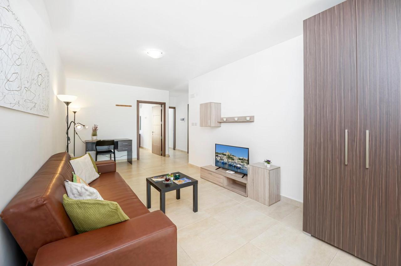 Summer Breeze Comfort Sunny Apartments Close To The Sandy Beaches - By Getawaysmalta Mellieħa Dış mekan fotoğraf