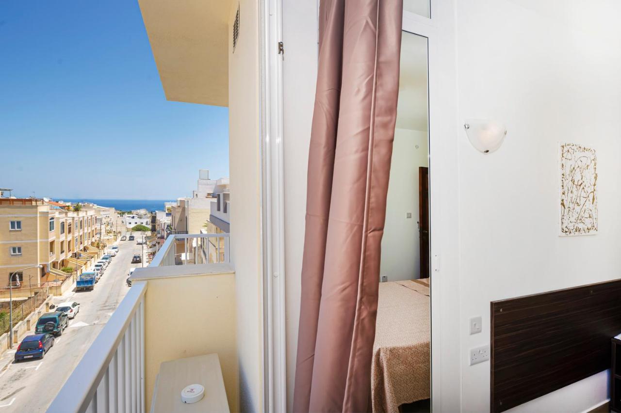Summer Breeze Comfort Sunny Apartments Close To The Sandy Beaches - By Getawaysmalta Mellieħa Dış mekan fotoğraf